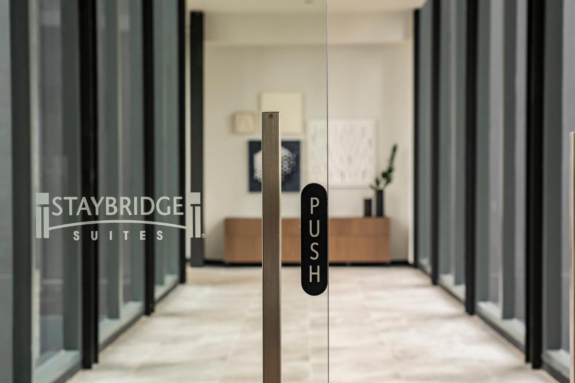 Staybridge Suites Bangkok Sukhumvit By Ihg Exterior photo