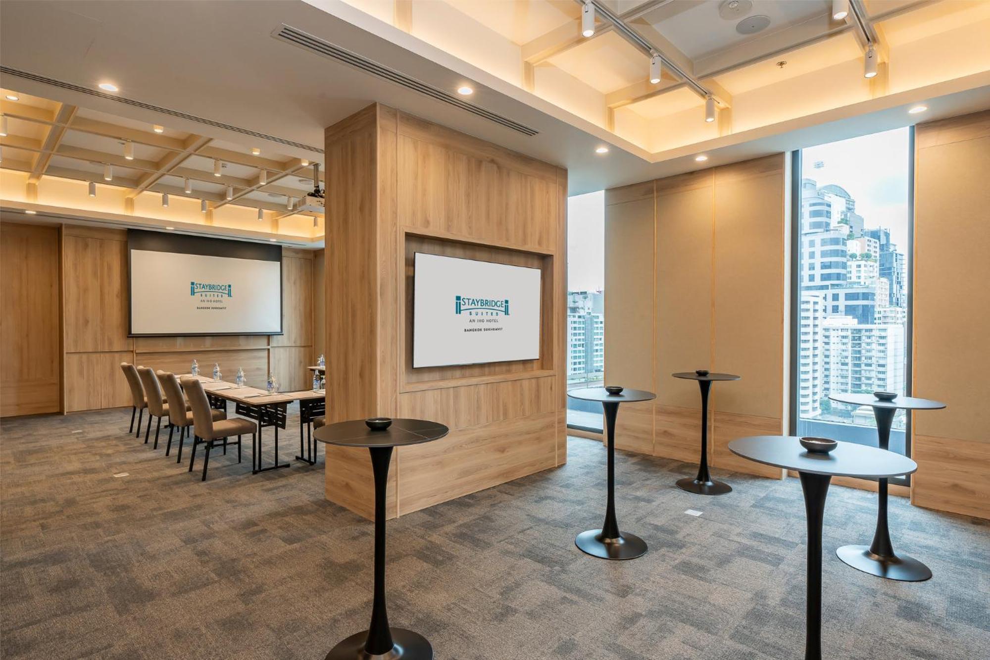 Staybridge Suites Bangkok Sukhumvit By Ihg Exterior photo